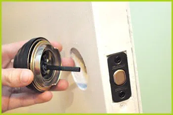 Expert Locksmith Services Inwood, NY 516-368-0313 - 12-changing-locks