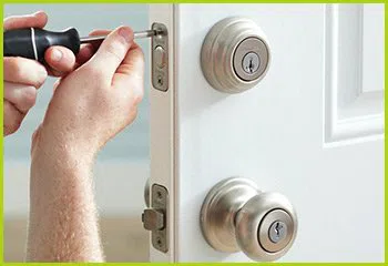 Expert Locksmith Services Inwood, NY 516-368-0313 - 13-new-locks-installation